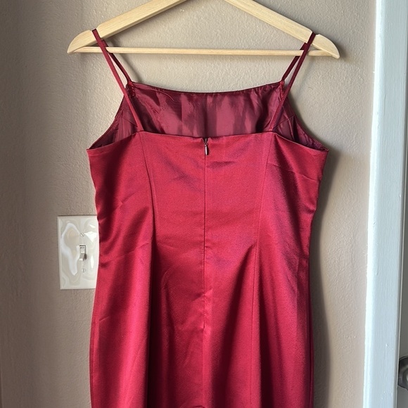 DYNASTY LONDON Burgundy Drape Neck Floor Length Dress - Picture 5 of 10